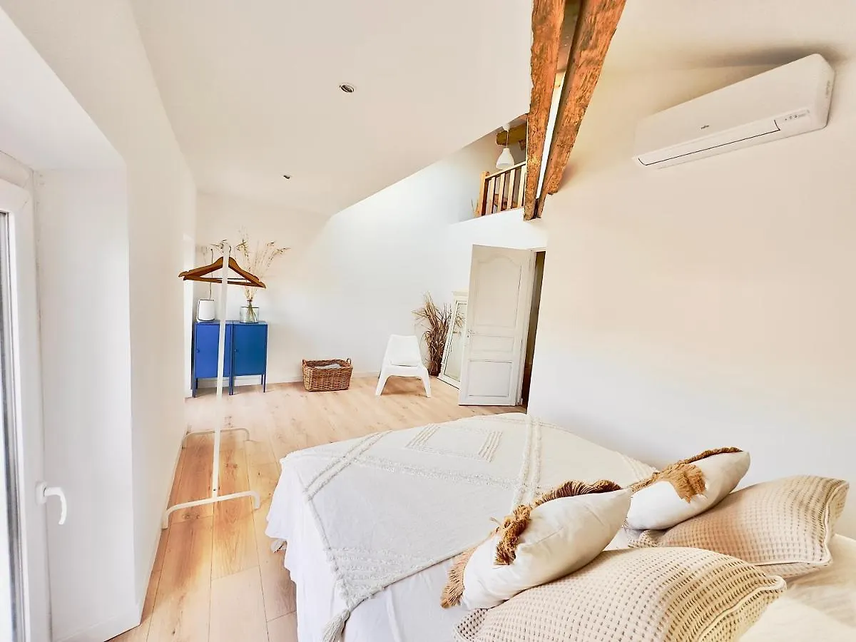 Appartement - Loft Le Cosy 耶尔 0*,